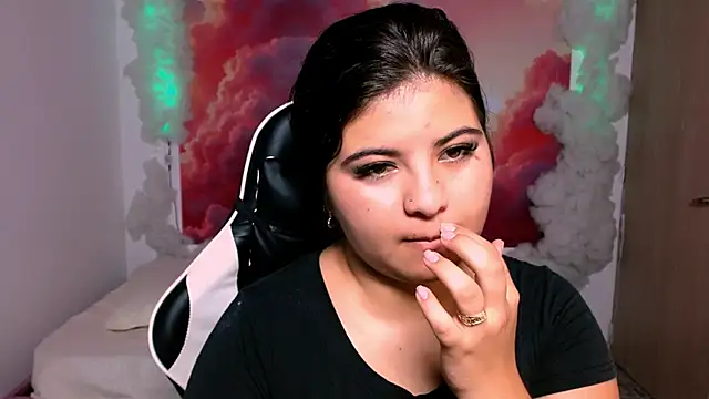 Sccarlett Gracee online show from November 26, 2025, 3:28 am