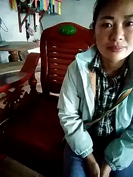 yeu-yeu online show from October 25, 2025, 4:11 am