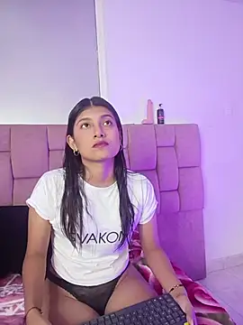 Snapshot of YeseniaRodriguez3 chatting on June 3, 2026, 12:39 pm YeseniaRodriguez3 online show from June 3, 2026, 12:39 pm