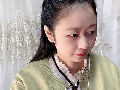 nuannuan35593 online show from November 8, 2025, 12:09 pm