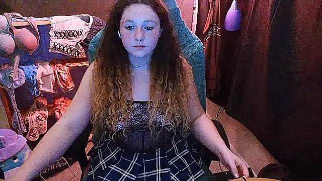 Snapshot of sugasunny04 chatting on January 8, 2026, 7:03 am sugasunny04 online show from January 8, 2026, 7:03 am