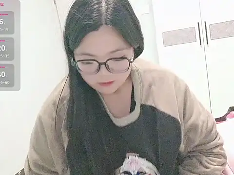 Snapshot of Rita1819 chatting on November 18, 2025, 12:30 pm Rita1819 online show from November 18, 2025, 12:30 pm