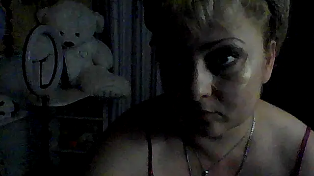 xHot Amazonq online show from July 24, 2026, 1:51 pm