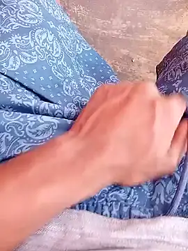 younggblackkCOCK19 online show from April 20, 2026, 2:29 pm