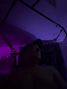 krisdeanbb online show from March 7, 2026, 8:43 am