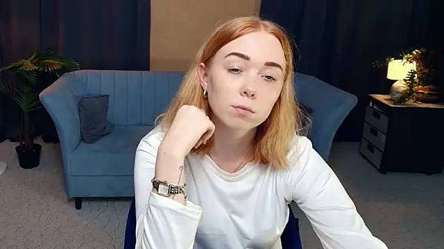 Snapshot of AddieOsler chatting on November 15, 2025, 8:13 pm AddieOsler online show from November 15, 2025, 8:13 pm