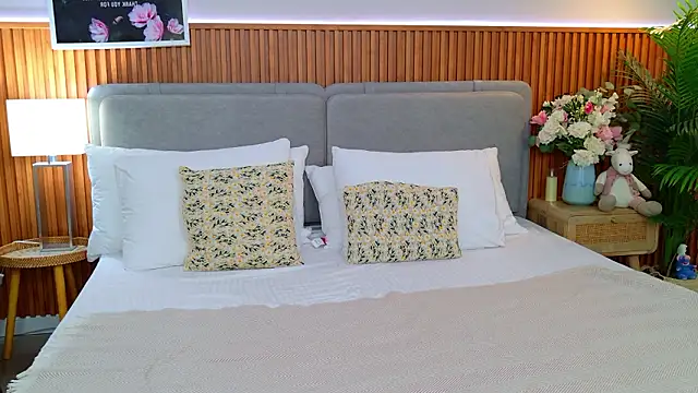 Sandy Edvards online show from March 24, 2026, 4:56 am