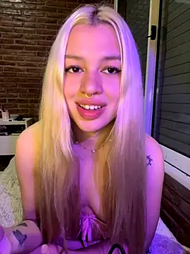 tiffanystarling online show from November 9, 2025, 12:53 pm