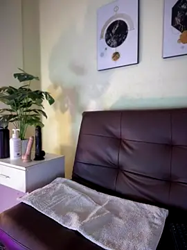 RileyFlame online show from November 20, 2025, 3:34 pm