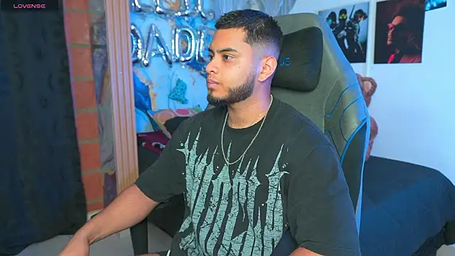 Tiler wolker online show from March 5, 2026, 2:19 am