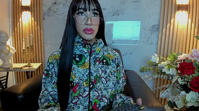 Nayla Monroee online show from October 29, 2025, 2:05 pm