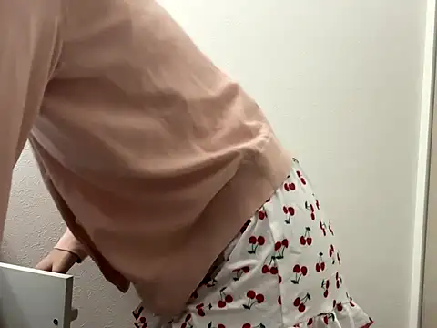 miku pipipi online show from November 12, 2025, 7:29 pm