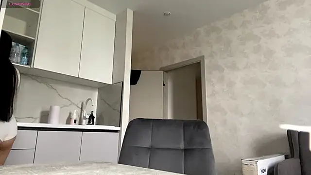 AngilaDoyal online show from November 14, 2025, 6:50 am