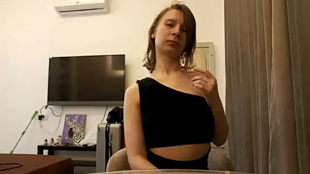 MargaretFairy online show from November 12, 2025, 5:50 pm