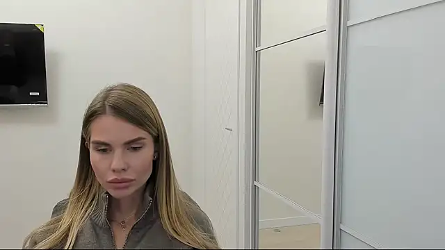 Snapshot of LinaBey chatting on October 30, 2025, 3:20 pm LinaBey online show from October 30, 2025, 3:20 pm