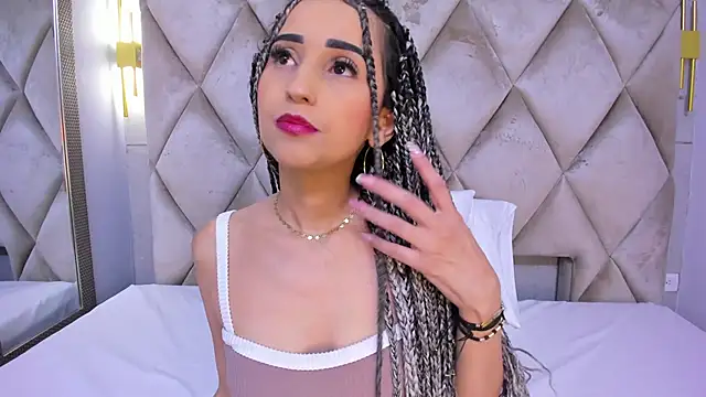 violett rabbit  online show from January 6, 2026, 8:13 pm