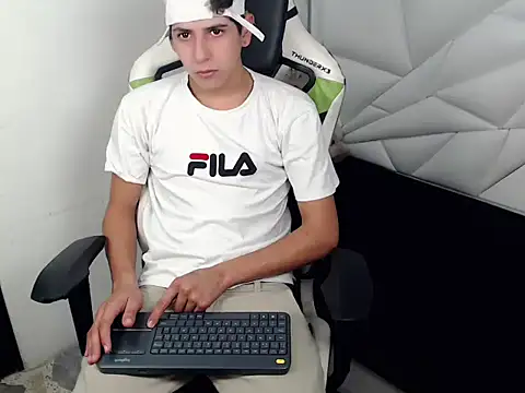 Cash G  online show from November 22, 2025, 8:40 pm