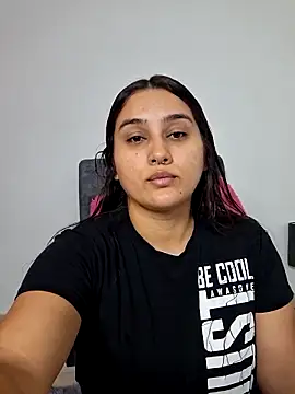 Mia fox29 online show from November 14, 2025, 12:31 pm