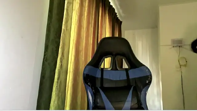 Annagoth  online show from April 14, 2026, 8:14 pm