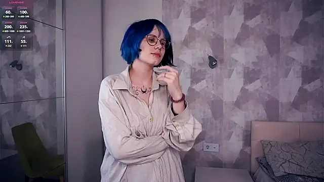 KellePourier online show from November 9, 2025, 6:45 pm