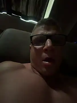 PolishBoy1995 online show from July 24, 2026, 5:14 am