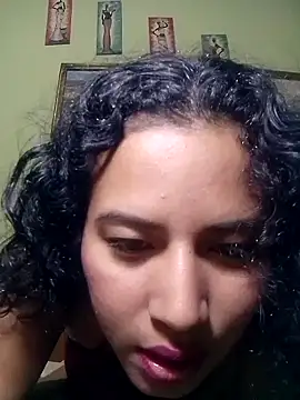 marbellavlog online show from November 5, 2025, 5:43 am