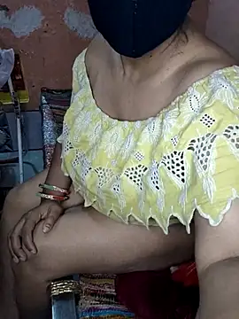 CUTE-GIRL-1 online show from October 29, 2025, 5:34 pm