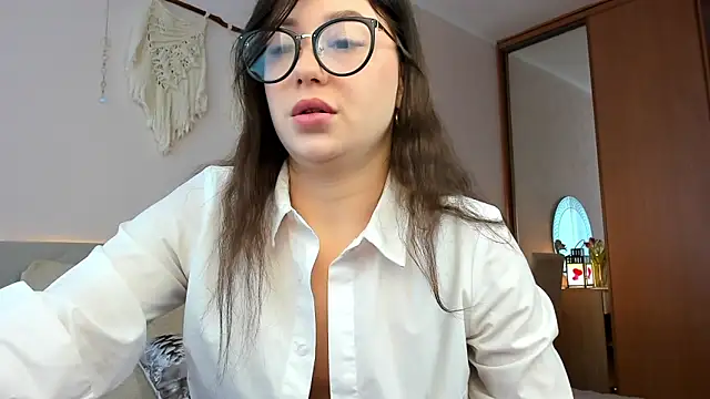 Rita Moonlight online show from March 26, 2026, 6:11 am