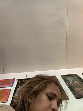prettysam9 online show from May 21, 2026, 4:54 am