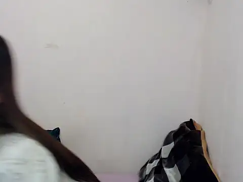 Snapshot of prettysam9 chatting on December 19, 2025, 10:06 am prettysam9 online show from December 19, 2025, 10:06 am