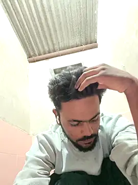 Snapshot of devil_boy_0909 chatting on December 20, 2025, 12:52 pm devil boy 0909 online show from December 20, 2025, 12:52 pm