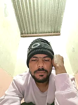 Snapshot of devil_boy_0909 chatting on January 11, 2026, 2:18 am devil boy 0909 online show from January 11, 2026, 2:18 am