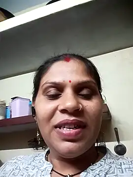 HayatKapoor online show from November 9, 2025, 4:44 pm