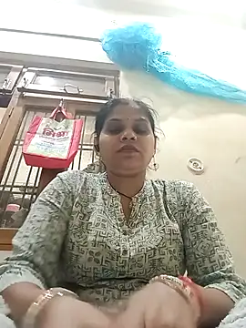 HayatKapoor online show from November 29, 2025, 2:39 pm