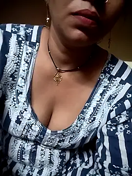 HayatKapoor online show from November 7, 2025, 5:17 pm