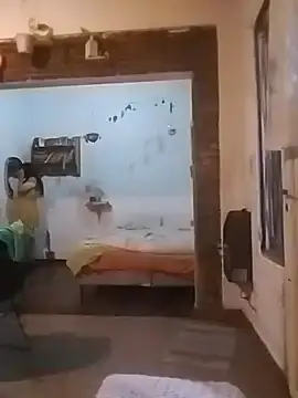 Lamaga111 online show from April 17, 2026, 12:57 am