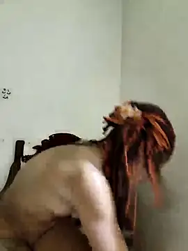 leona sumiza online show from November 13, 2025, 10:57 pm