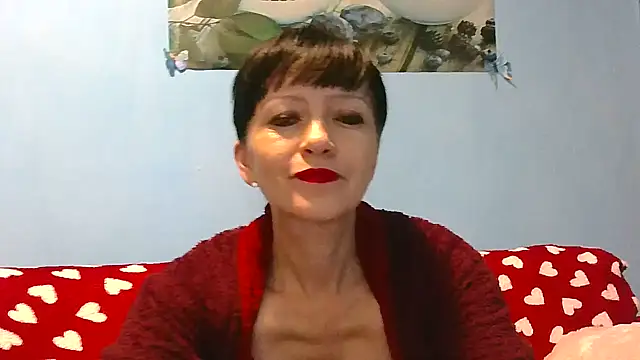 IffetLove42 online show from November 13, 2025, 7:29 pm