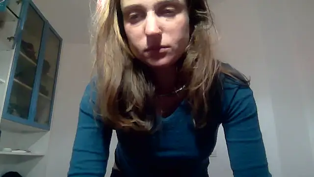 Snapshot of SinnEmily chatting on February 9, 2026, 9:46 pm SinnEmily online show from February 9, 2026, 9:46 pm