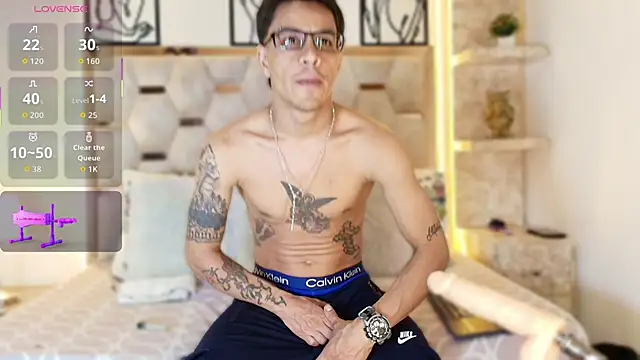 Andrew Haalls online show from November 28, 2025, 9:15 pm