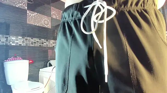 Andrew Haalls online show from November 5, 2025, 8:56 pm