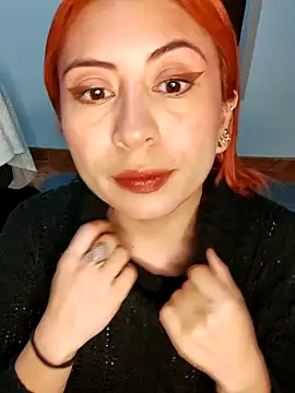 SiennaBite online show from November 16, 2025, 2:49 am