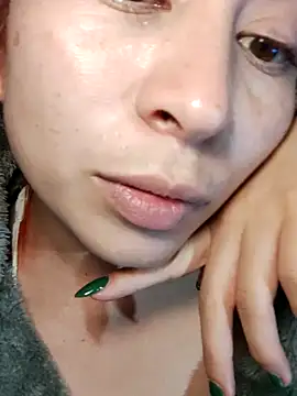 SiennaBite online show from December 1, 2025, 2:01 am