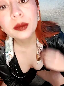 SiennaBite online show from November 15, 2025, 2:59 am