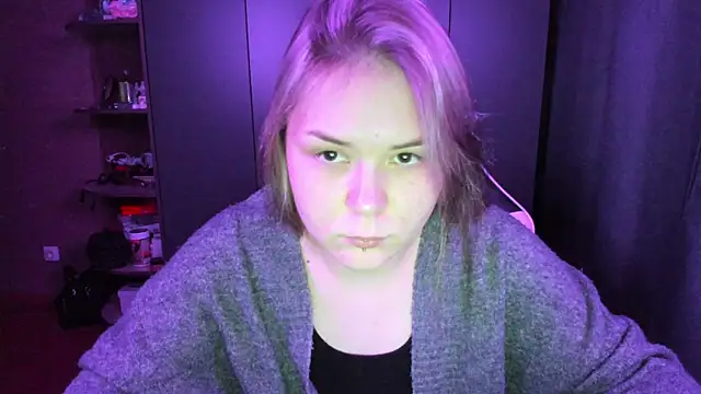 sophia lix online show from November 8, 2025, 2:09 pm