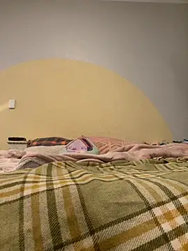 roxiebaby online show from November 22, 2025, 10:25 am