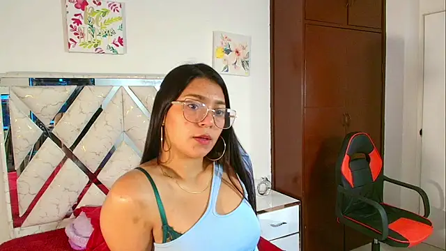 AdeleFun online show from November 27, 2025, 12:49 pm