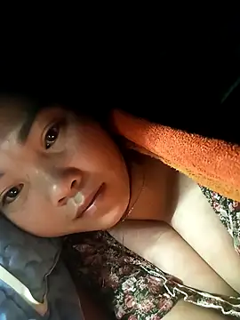 Lovebaby-love online show from December 13, 2025, 11:00 pm