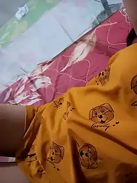 Lovebaby-love online show from April 12, 2026, 2:42 pm