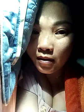 Lovebaby-love online show from December 17, 2025, 9:53 pm